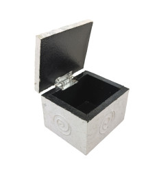 Small Clear Box,3.5*3.5*1.8cm Transparent Sturdy Durable plastics Glossy  Surface Wide Application Bead Box for Jewelry 