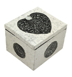 Small Gift Box / Black & White Jewelry Case Heart Pattern